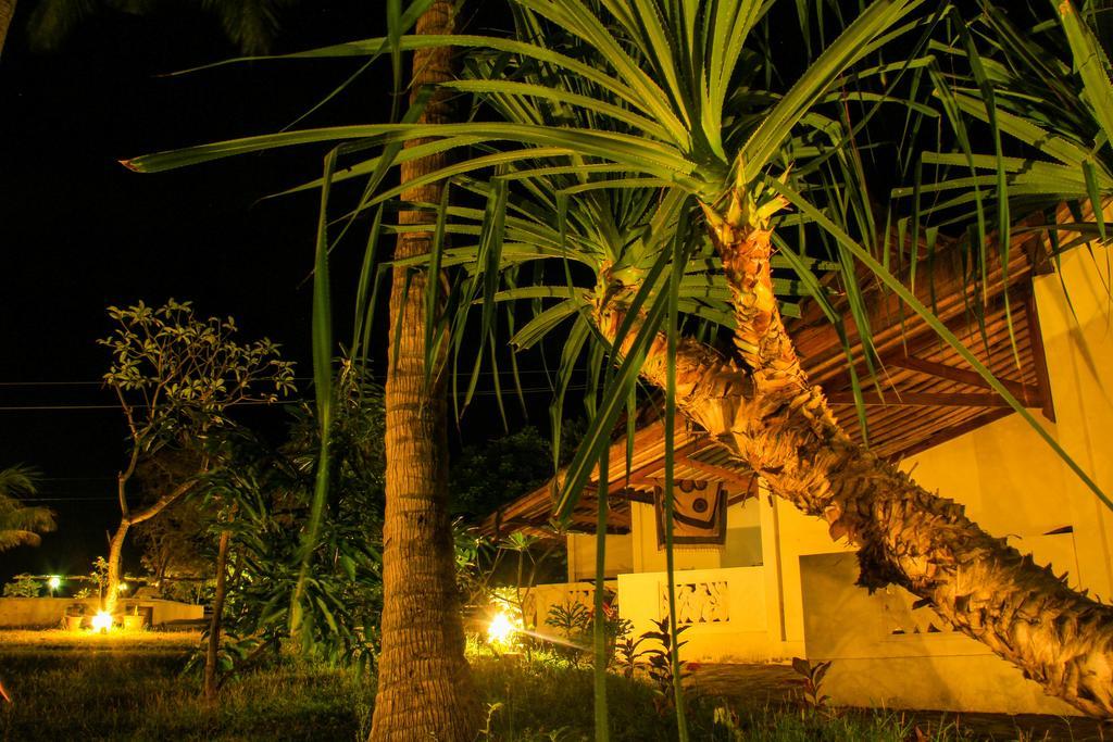 Salim Beach Resort Гілі-Аїр Екстер'єр фото